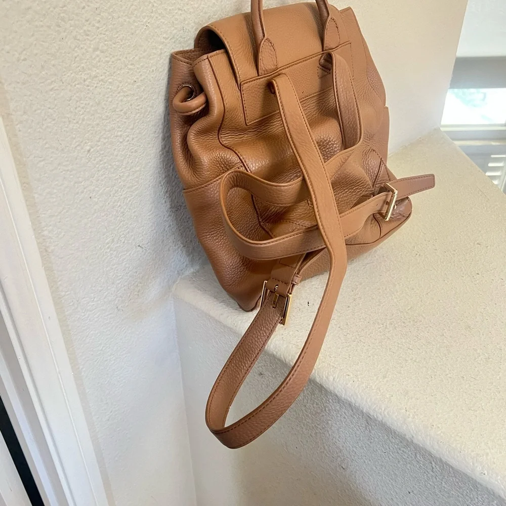 Tory Burch Britten Leather tan‎ brown Large Backpack  classic casual work